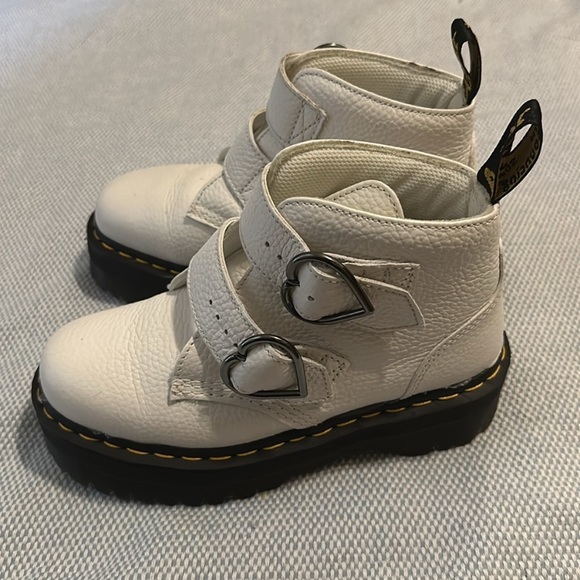 Dr.Martens Devon Heart Leather Platform Boots - Picture 5 of 10